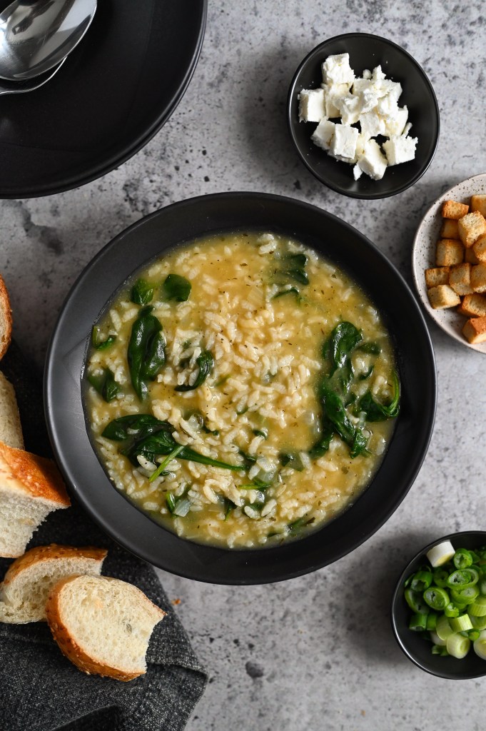 Spinach and rice soup